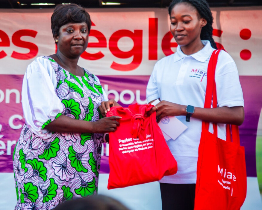 Action de sensibilisation au Togo sur la dignité menstruelle