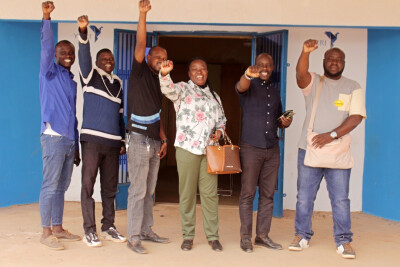 Équipe locale de notre institution de microfinance sociale YIKRI au Burkina Faso - Entrepreneurs du