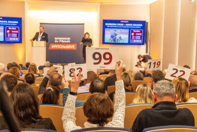 Participants du Pitch&Give 2024 organisé à Paris par Entrepreneurs du Monde, dont certains lèvent u