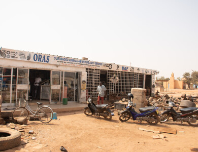 Magasin de pièce détaché de voitures au Burkina Faso
