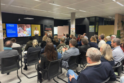 participants du pitch and give 2025 organisé à luxembourg par entrepreneurs du monde