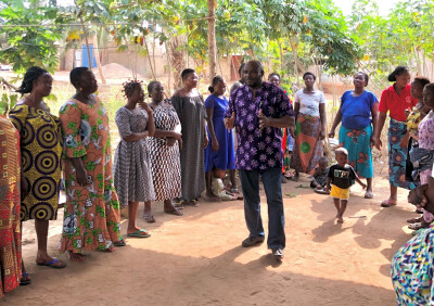 Formation auprès d'un groupe de femmes bénéficiaires d'Assilassimé au Togo