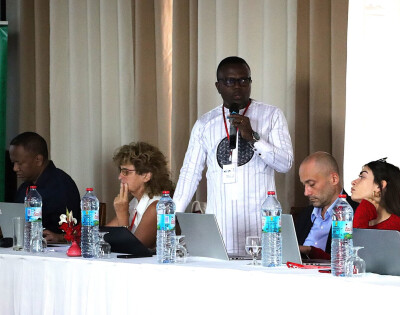 Intervention de Martin Adjaho lors des Journées d'études organisées à Madagascar par le Groupe init
