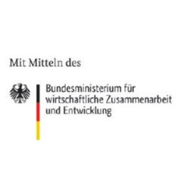 Mit Mitteln des